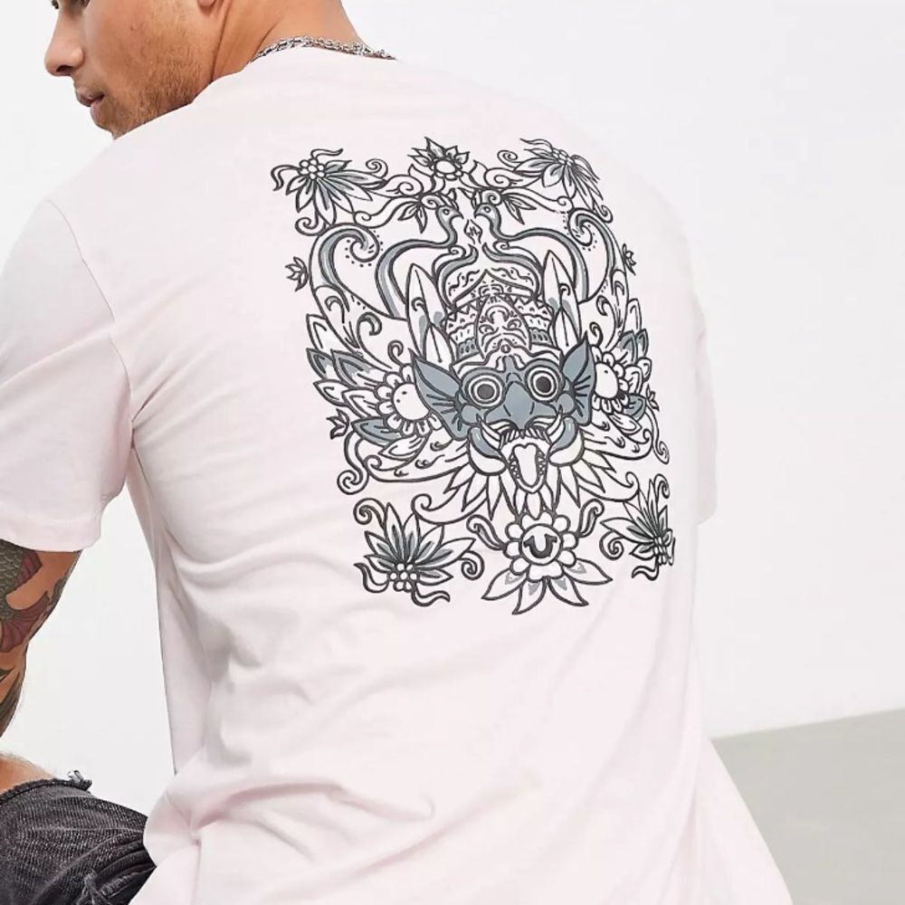 True Religion Tee-Shirt With Back Print In Back XL Pale Pink NWT IN PACKAGING